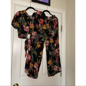 Two piece floral crop top and pants set
